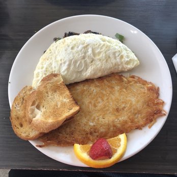 Sweet E's Cafe - Build your own omelette. Egg white omelette with mushrooms, peppers, onions and scallions. - Cafes Near Me - Honolulu, Hawaii Sweet E's Cafe - Build your own omelette. Egg white omelette with mushrooms, peppers, onions and scallions. - Cafes Near Me - Honolulu, Hawaii