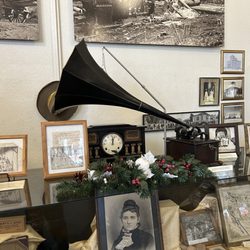 Clovis Museum - Cylinder victrola.