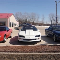Mr J's Motors - Red white and blue a tru amarican car lot