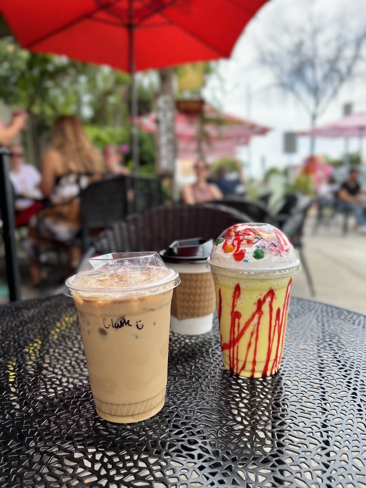 THE UGLY MUG COFFEE HOUSE 515 Photos & 316 Reviews 3112 W Burbank