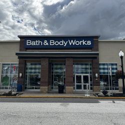 Bath & Body Works - Store front
