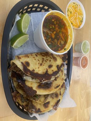 La Chingonita by null