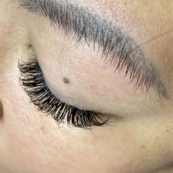 ItsDeeeStudio - Set: Light volume Custom Wispy Length: 10mm-13mm Density: 0.05mm