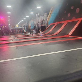 Sky Zone Trampoline Park - Trampoline Parks Near Me - Atlanta, Georgia Sky Zone Trampoline Park - Trampoline Parks Near Me - Atlanta, Georgia