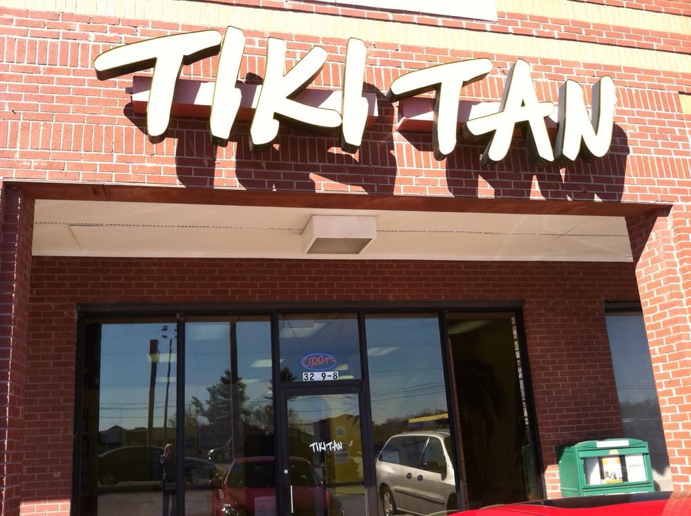 Tiki Tan Logo