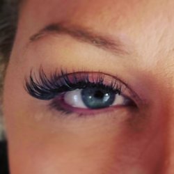 Lash Bar