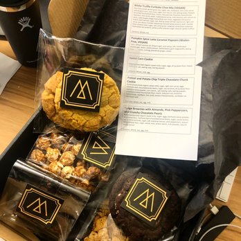 MackBox - Desserts Near Me