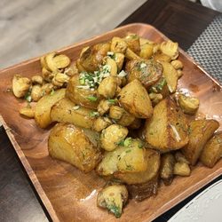 Fried Potatoes with Mushrooms