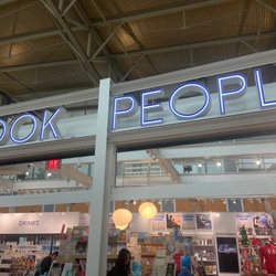 Book People - Guess where I'm spending my (nearly) 3 hour layover?