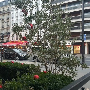 Starbucks - Coffee & Tea Near Me - Paris, 75