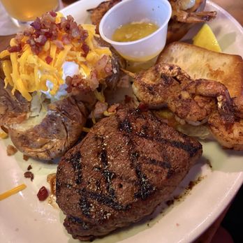 Texas Roadhouse - Steakhouses Near Me - Taylors, South Carolina