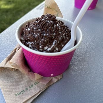Ice Cream Dugout - Banana SoftServe with Chocolate Jimmies - Ice Cream & Frozen Yogurt Near Me - Windham, Maine Ice Cream Dugout - Banana SoftServe with Chocolate Jimmies - Ice Cream & Frozen Yogurt Near Me - Windham, Maine