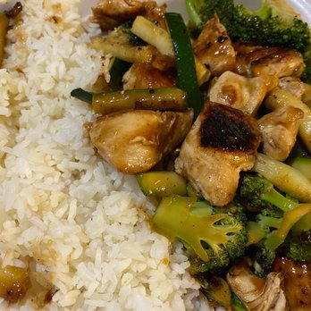 Sanno Japanese Express - Teriyaki chicken with white rice, broccoli and zucchini - Japanese Near Me - Goose Creek, South Carolina Sanno Japanese Express - Teriyaki chicken with white rice, broccoli and zucchini - Japanese Near Me - Goose Creek, South Carolina