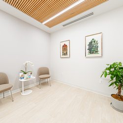 Project Dental - Waiting area