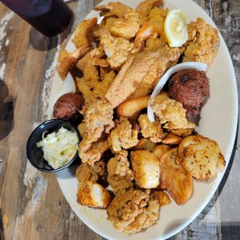 Flatheads and Bottom Feeders - Seafood platter - Seafood Near Me - Biloxi, Mississippi Flatheads and Bottom Feeders - Seafood platter - Seafood Near Me - Biloxi, Mississippi