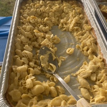 Blue Ribbon BBQ - Mac and cheese - Barbeque Near Me - West Newton, Massachusetts