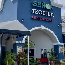 Señor Tequila Mexican Grill - Outside