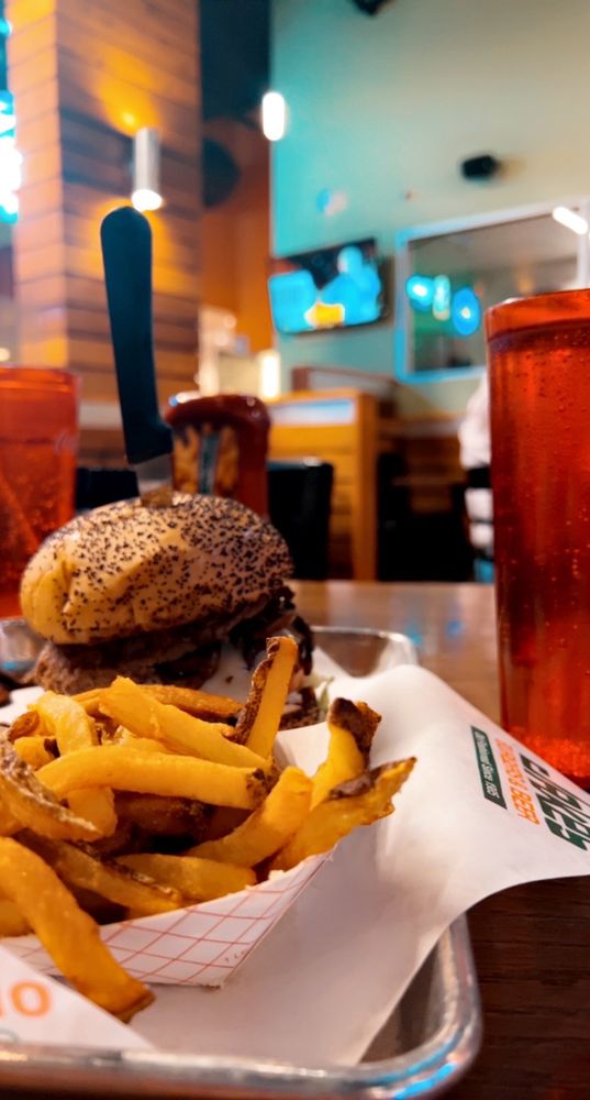 JAKES BURGERS AND BEER Updated August 2024 263 Photos & 451 Reviews