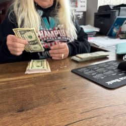 Gladstone Auto Sales