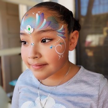1. Kawaii Pigments Face Painting