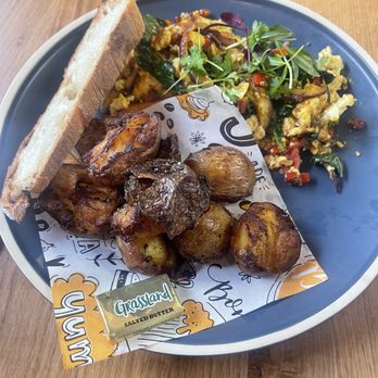 Sunny Side Breakfast - Tofu scramble - Breakfast & Brunch Near Me - Sacramento, California Sunny Side Breakfast - Tofu scramble - Breakfast & Brunch Near Me - Sacramento, California