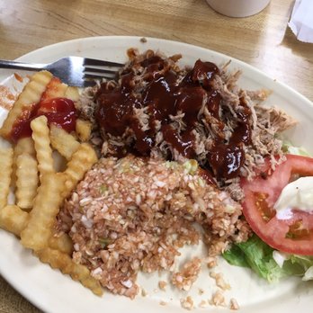 Garys Barbecue - Pulled pork and homemade "red" cole slaw - Barbeque Near Me - China Grove, North Carolina Garys Barbecue - Pulled pork and homemade "red" cole slaw - Barbeque Near Me - China Grove, North Carolina