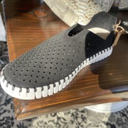 The Cobbler - BEFORE PHOTO of Black IJH shoes. Later Added a red pull loop.