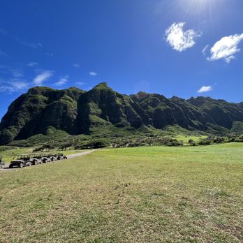 Kualoa Ranch - Tours Near Me - Kaneohe, Hawaii