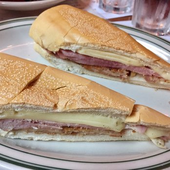 La Carreta - Cuban Near Me - Miami, Florida