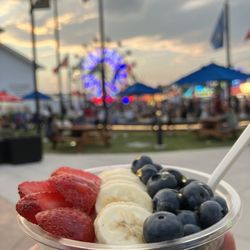 Mountain Berry Bowls Missoula - Grizzly Bowl w/coconut