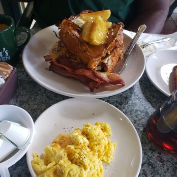 Sara's Kitchen - Stuffed French toast - Breakfast & Brunch Near Me - Palm Beach Gardens, Florida Sara's Kitchen - Stuffed French toast - Breakfast & Brunch Near Me - Palm Beach Gardens, Florida