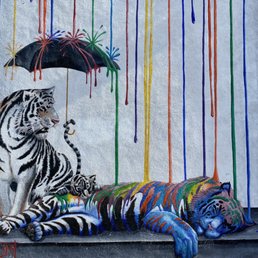 Looooooove the mural on the side of the building! Looooooove the mural on the side of the building!