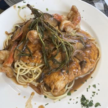 Gardens Pizza & Pasta - Jumbo Shrimp, Chicken Portobello Pasta Special - Pizza Near Me - Jupiter, Florida