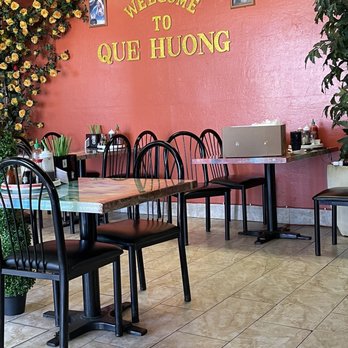 Que Huong Restaurant - Vietnamese Near Me - Phoenix, Arizona