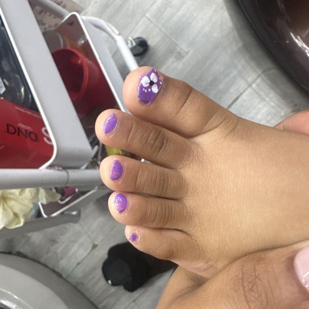 Linda's Nail & Spa - Nail Salons Near Me - Montebello, California