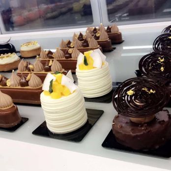 Bachour - Bakeries Near Me - Coral Gables, Florida