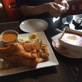 Paddingtons Pub - Fish and chips with today's soup - British Near Me - Grand Bend, Ontario