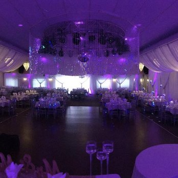 DJ Chuey - Weddings - DJs Near Me