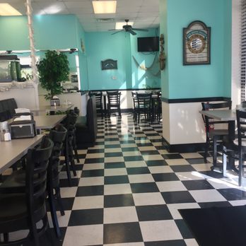 Off The Hook Seafood Restaurant - Seafood Near Me - Rolesville, North Carolina