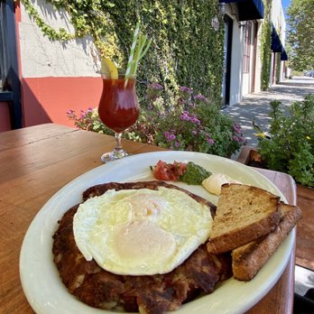 Lama Beans Cafe - Housemade Corned Beef Hash sooo good!! - New American Near Me - Berkeley, California
