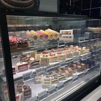 Paris Baguette - Macaron Set (6pcs) - Bakeries Near Me - Las Vegas, Nevada Paris Baguette - Macaron Set (6pcs) - Bakeries Near Me - Las Vegas, Nevada