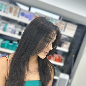 Riudi Salon - by Omar - Hair Stylists Near Me - Pinecrest, Florida