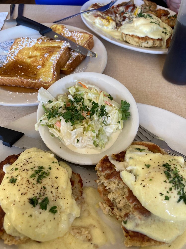 SALTWATER DINER 12 Photos & 41 Reviews Diners 512 Nantasket Ave