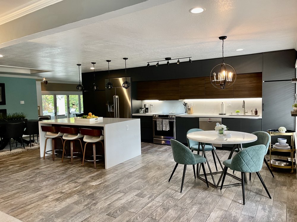 Slide of Expert Home Builders