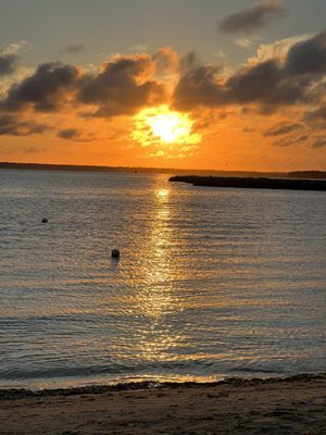 Macky's Bayside Bar & Grill by null