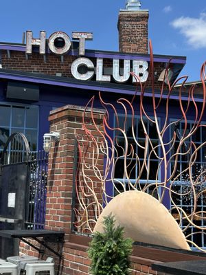 The Hot Club by null