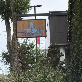 Silversmith Brewing - Sign outside - Breweries Near Me - Niagara-on-the-Lake, Ontario Silversmith Brewing - Sign outside - Breweries Near Me - Niagara-on-the-Lake, Ontario