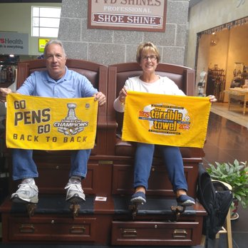 PVD Shines - Steeler fans everywhere!!   My sister and brother in law!! - Shoe Shine Near Me - Warwick, Rhode Island