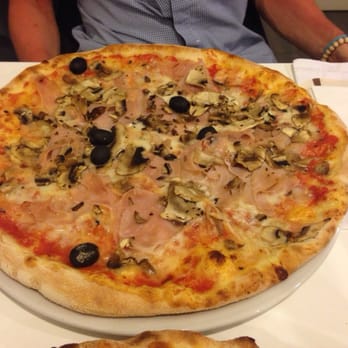 Pizzeria D&D - Pizza Near Me - Alghero, SS