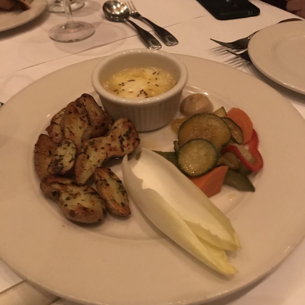 Higgins Restaurant - French Near Me - Portland, Oregon Higgins Restaurant - French Near Me - Portland, Oregon